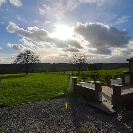 Spacious Holkiday In With Large Garden