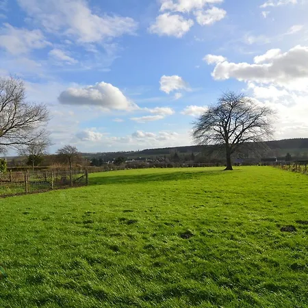 Spacious Holkiday In With Large Garden Holiday home Mettet