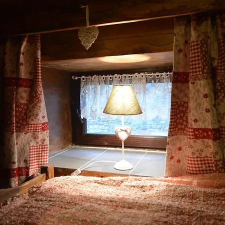 Spacious Holkiday In With Large Garden Holiday home *
