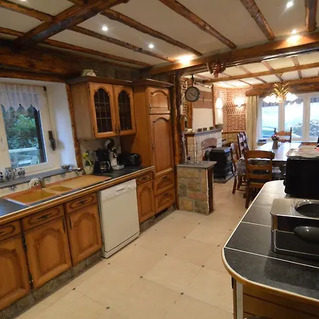 Spacious Holkiday In With Large Garden *