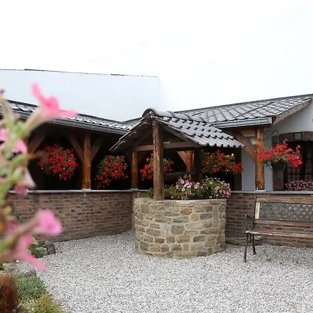 Holiday home Spacious Holkiday In With Large Garden Mettet